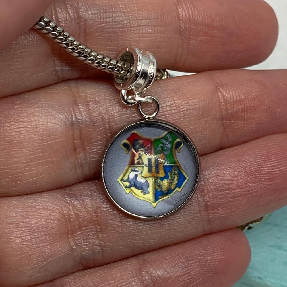 Harry Potter Hogwarts crest european charm pendant
